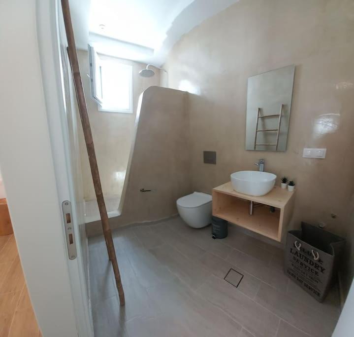 Appartement Deja Vu Ευχάριστο Σπίτι Στο Κέντρο Του Νησιού Ίου à Chora d'Ios Extérieur photo